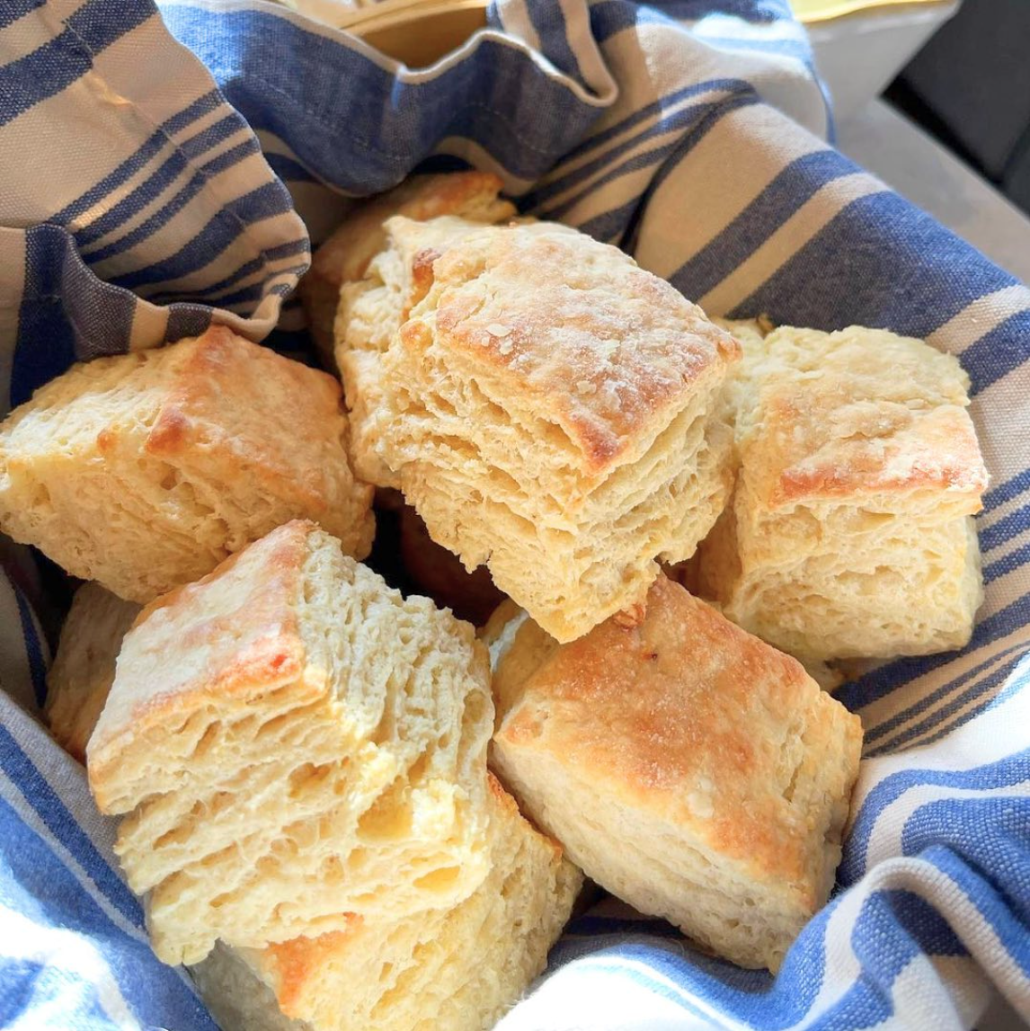 Barlow's Foods Southern Buttermilk Biscuits, perfectly complemented by their award-winning Peach Cobbler Syrup. (Photo: Submitted)